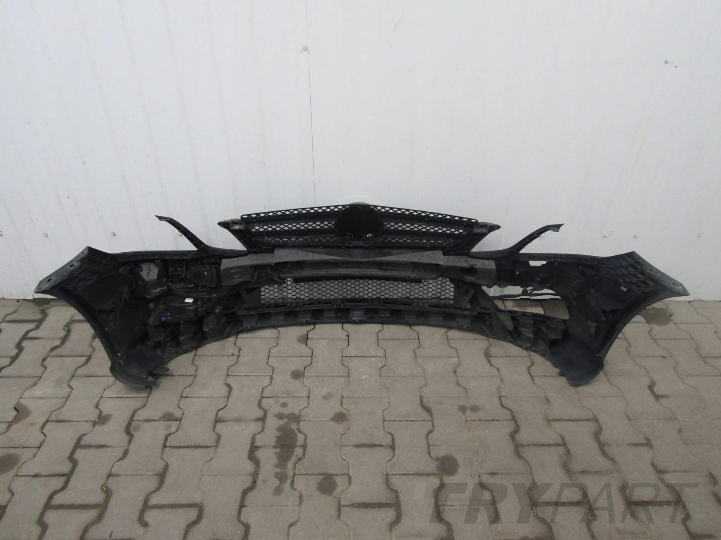 Front Bumper Mercedes E-Class Coupe 207 AMG 09-12