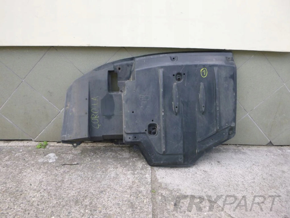 Toyota Corolla XI E16 2013- Underbody Shield