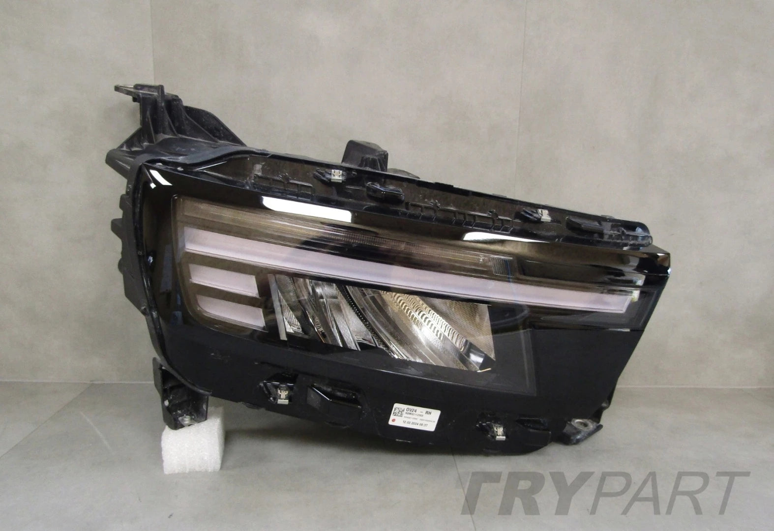 HEADLAMP OPEL FRONTERA LED 24- RH RIGHT 9850142480