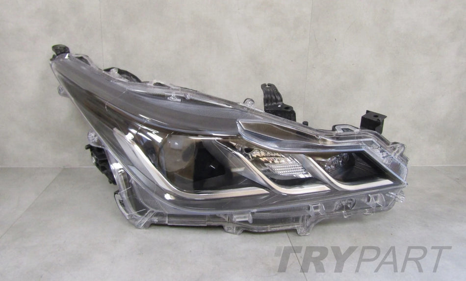 FRONT LAMP TOYOTA COROLLA E21 SEDAN STANDARD LENS 18-23 RH 81130-02T31