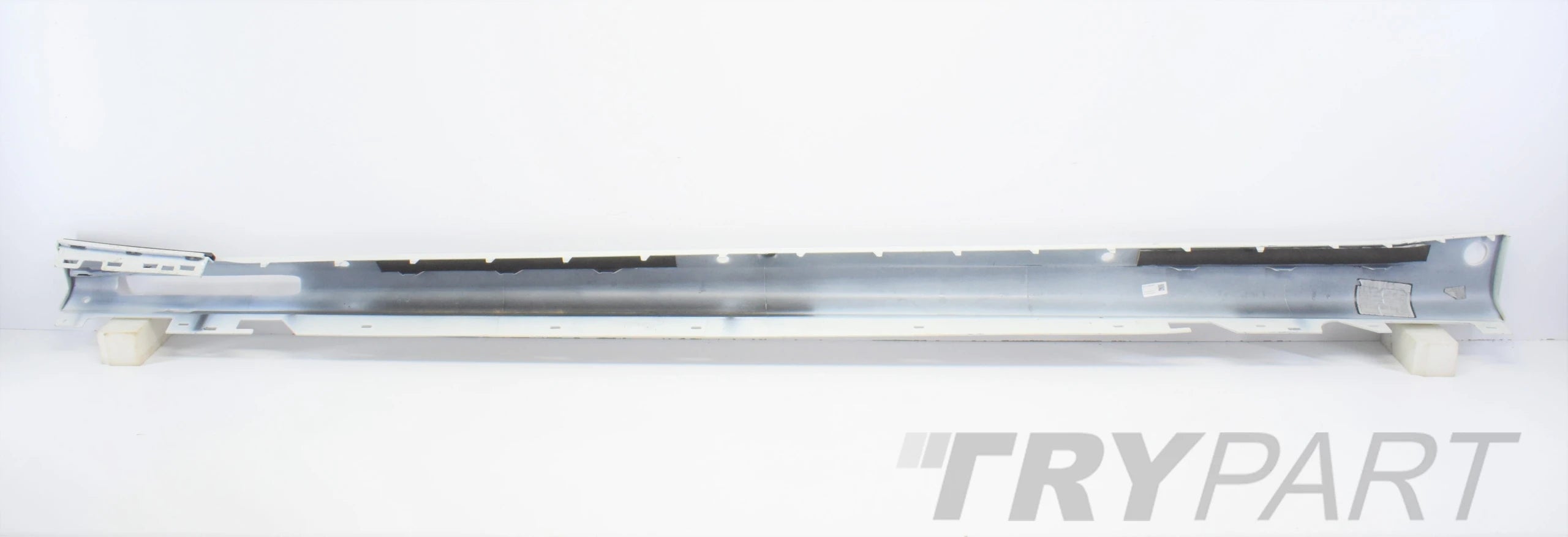 BMW 7 G70 RIGHT SIDE SKIRT RIGHT SIDE SKIRT ORIGINAL