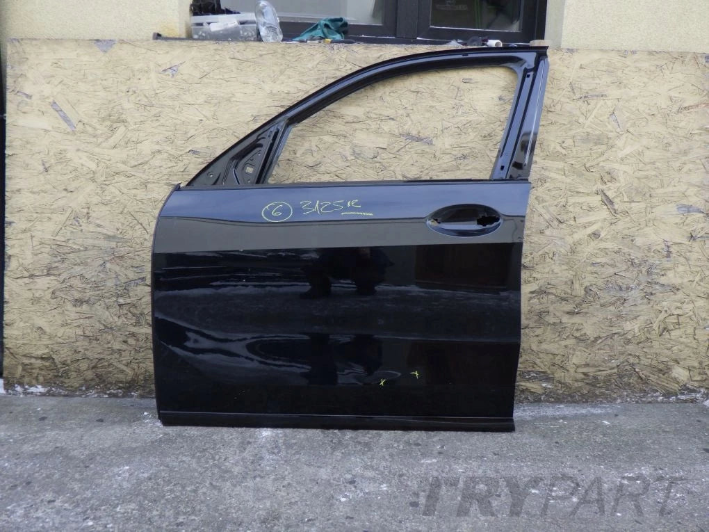 BMW X7 G07 Front Left Door