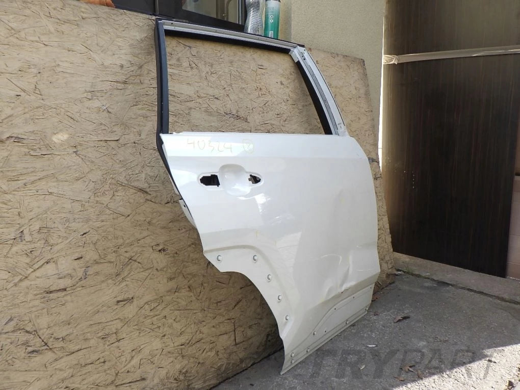 TOYOTA RAV4 RAV 4 V 19- RH rear door