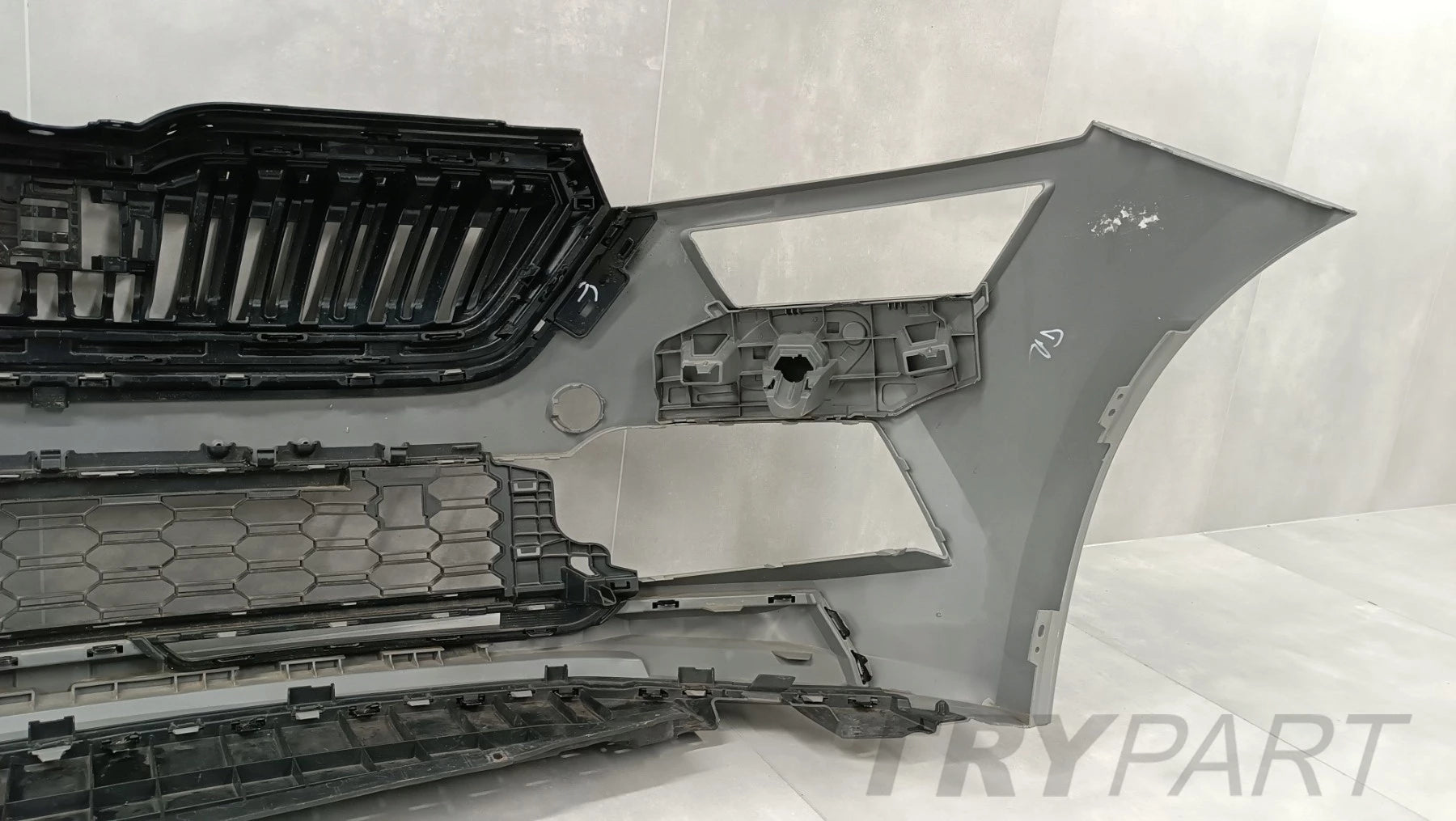 Front Bumper Skoda Kamiq 658 MONTE CARLO 19- / + Cover