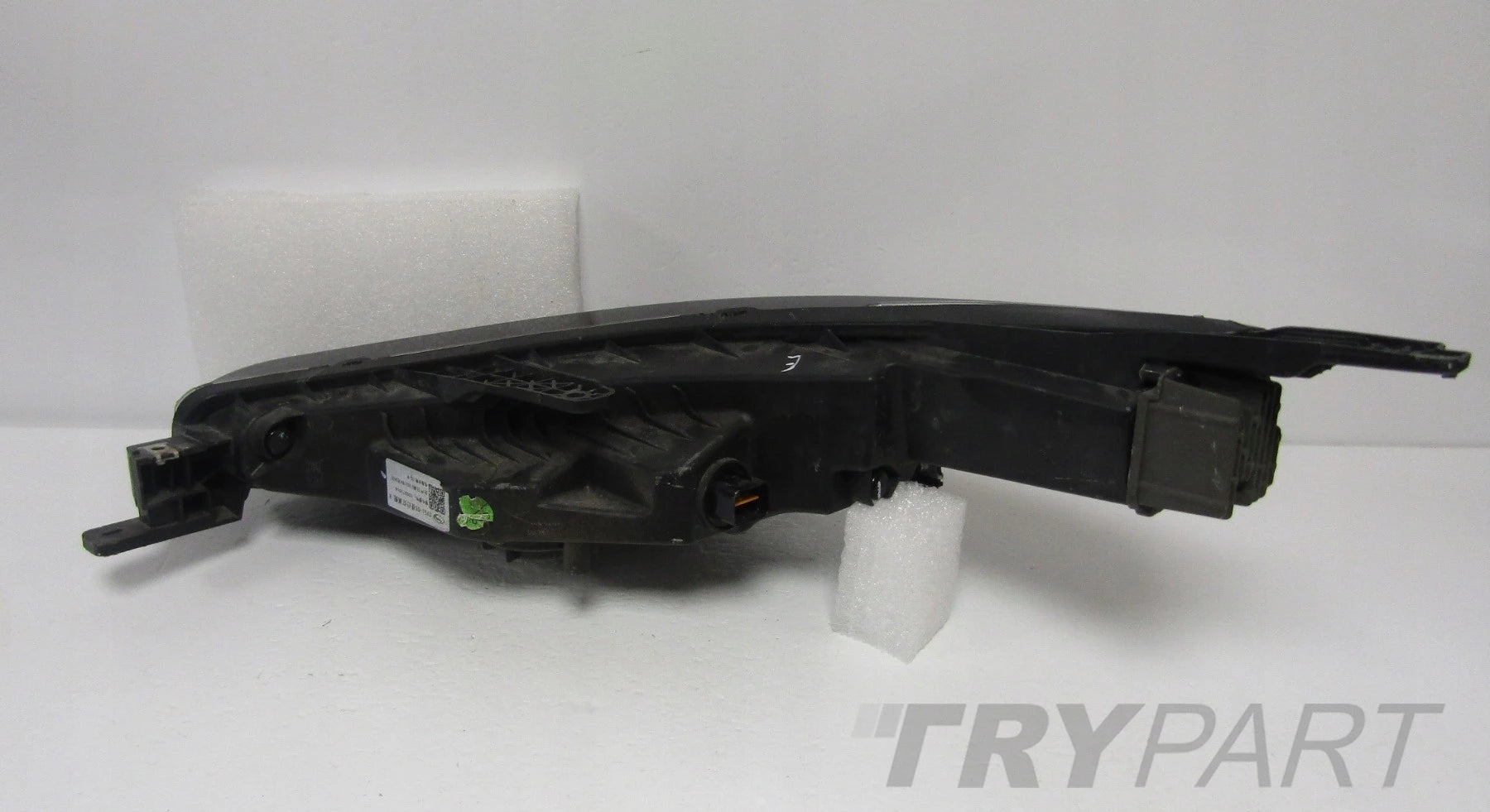 FRONT LAMP MAXUS EUNIQ 6 FULL LED 21- RH SV51-03
