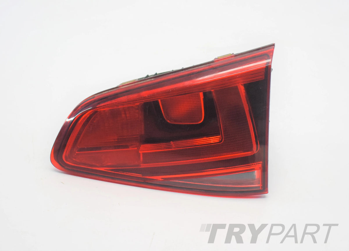 VW GOLF VII 5G0 RIGHT REAR TAIL LIGHT IN TAILGATE EU
