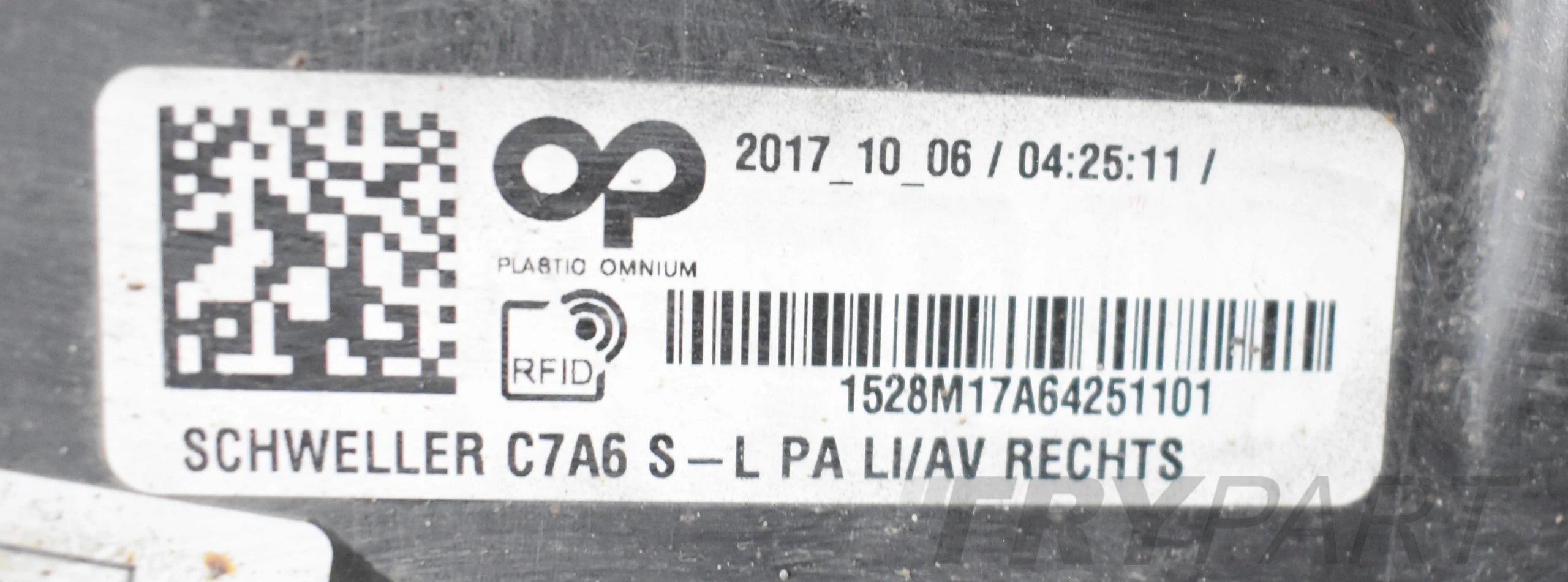 AUDI A6 C7 S LINE LIFT RIGHT SILL STRIP ORG