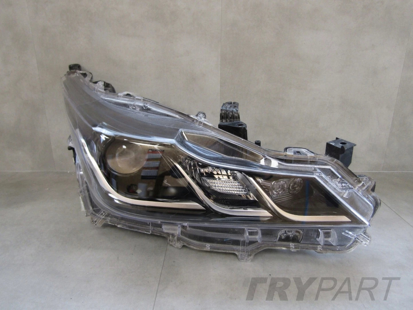 Headlight Toyota Corolla E21 SEDAN STANDARD LENS 18- RH 81110-02T31