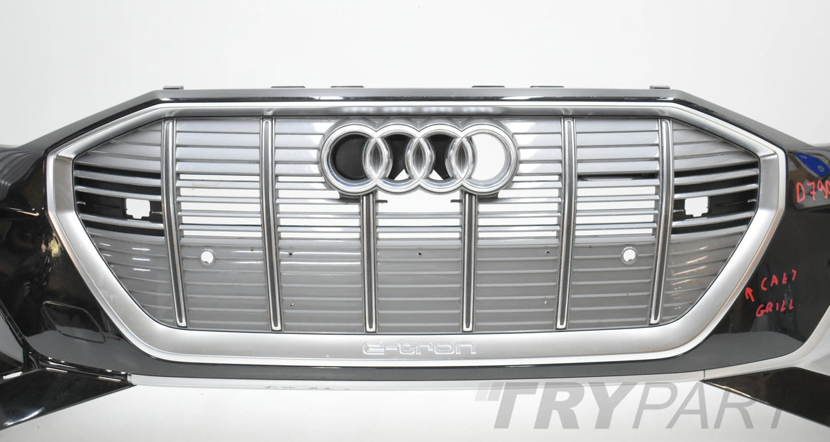 AUDI E TRON 4KE S LINE FRONT BUMPER ORG + GRILLE