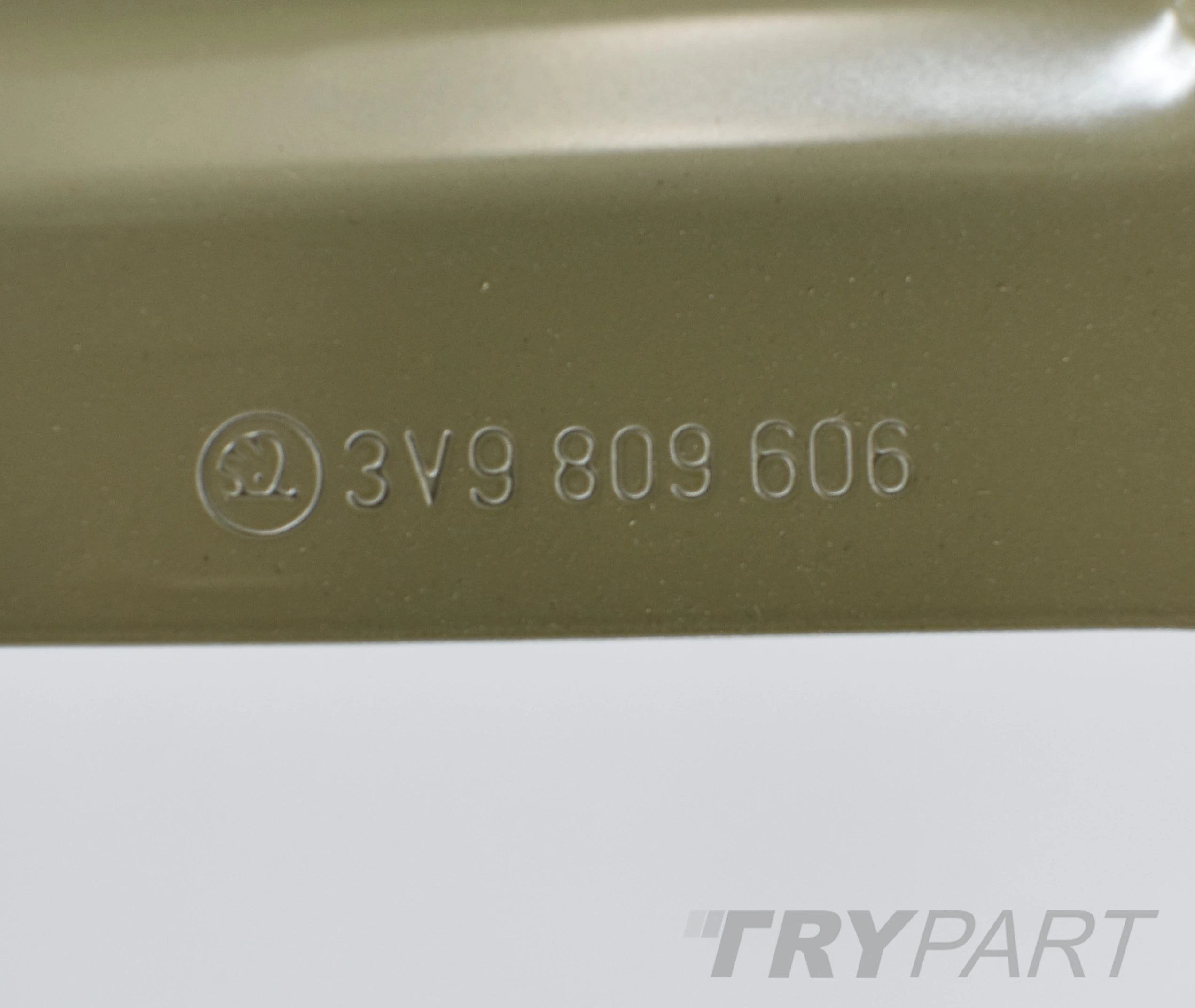 SUPERB III 3V RIGHT BODY PILLAR SILL FRAME ORG