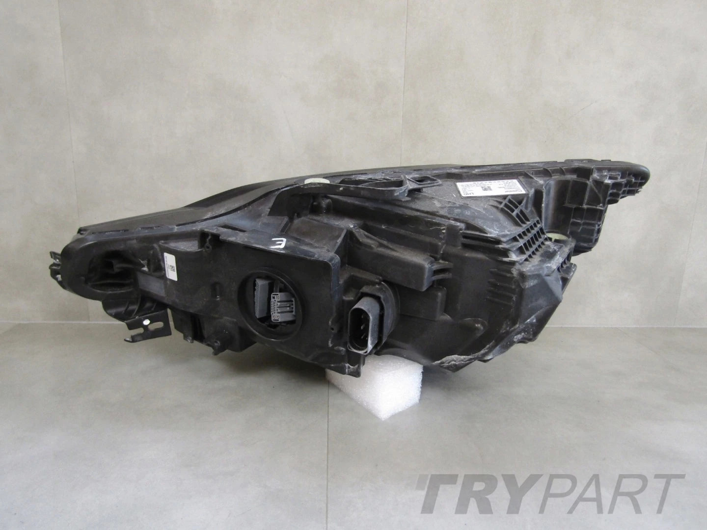 Front headlamp Polestar 2 LED 20- RIGHT RH P32338903