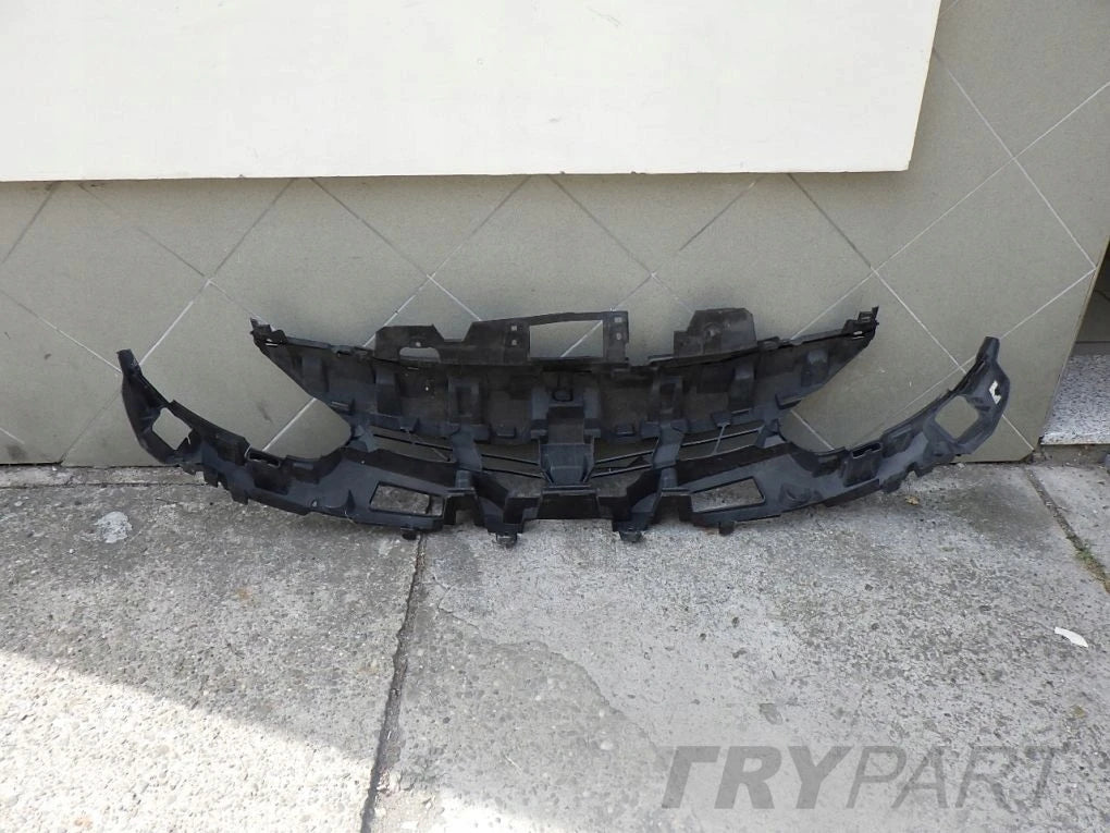 RENAULT FLUENCE LIFT 12- GRILLE SUPPORT REINFORCEMENT FRAME