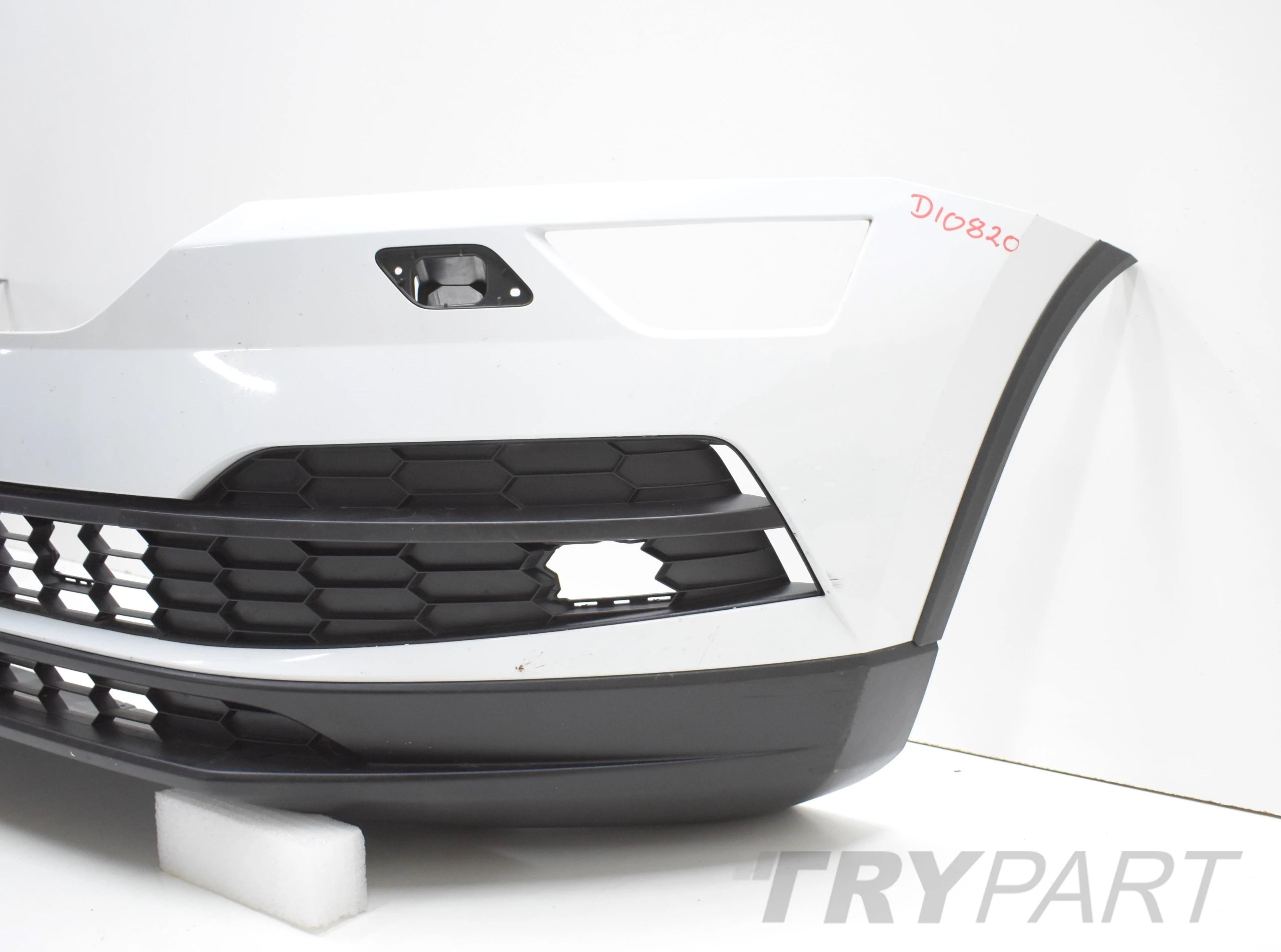 SKODA KAROQ 57A FRONT BUMPER ORIGINAL + GRILLES