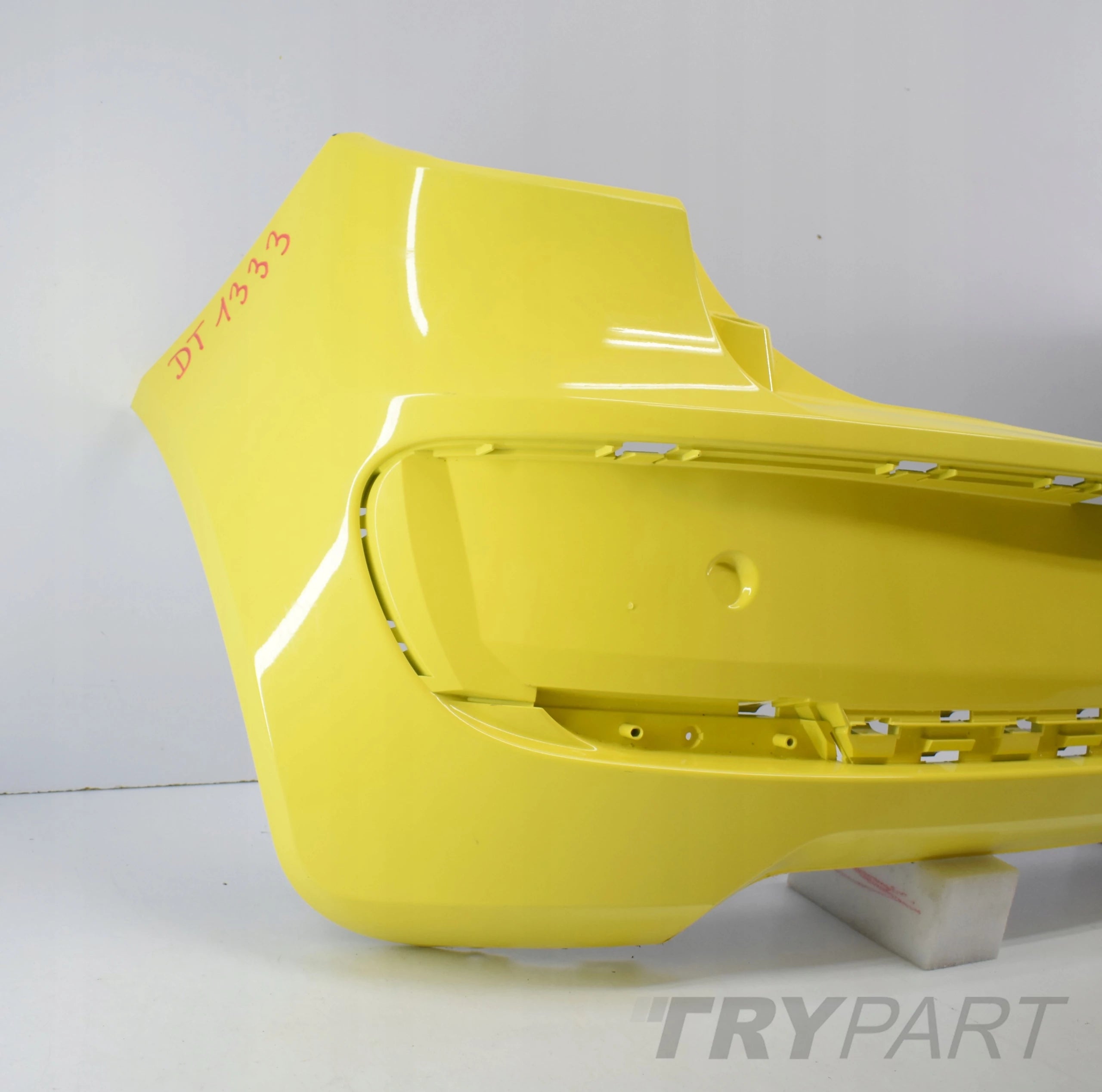 MITSUBISHI COLT CABRIO REAR BUMPER SUPER CONDITION ORG