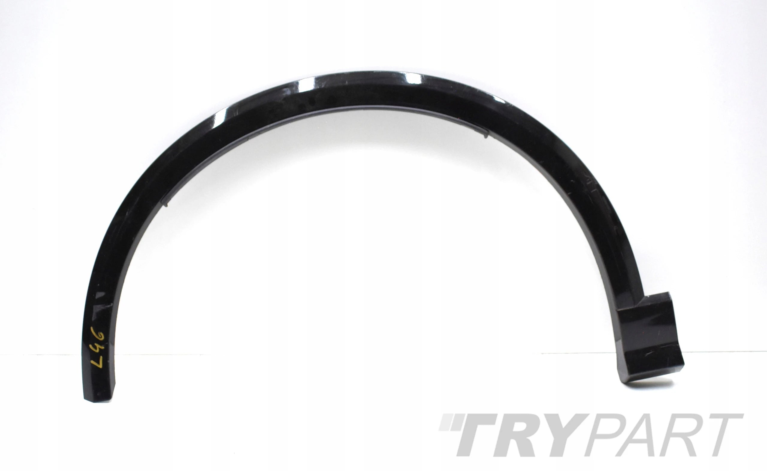 AUDI Q2 81A LEFT FRONT FENDER MOLDING ORG