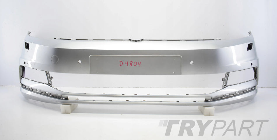 VW TOURAN III 5TA FRONT BUMPER EXCELLENT CONDITION