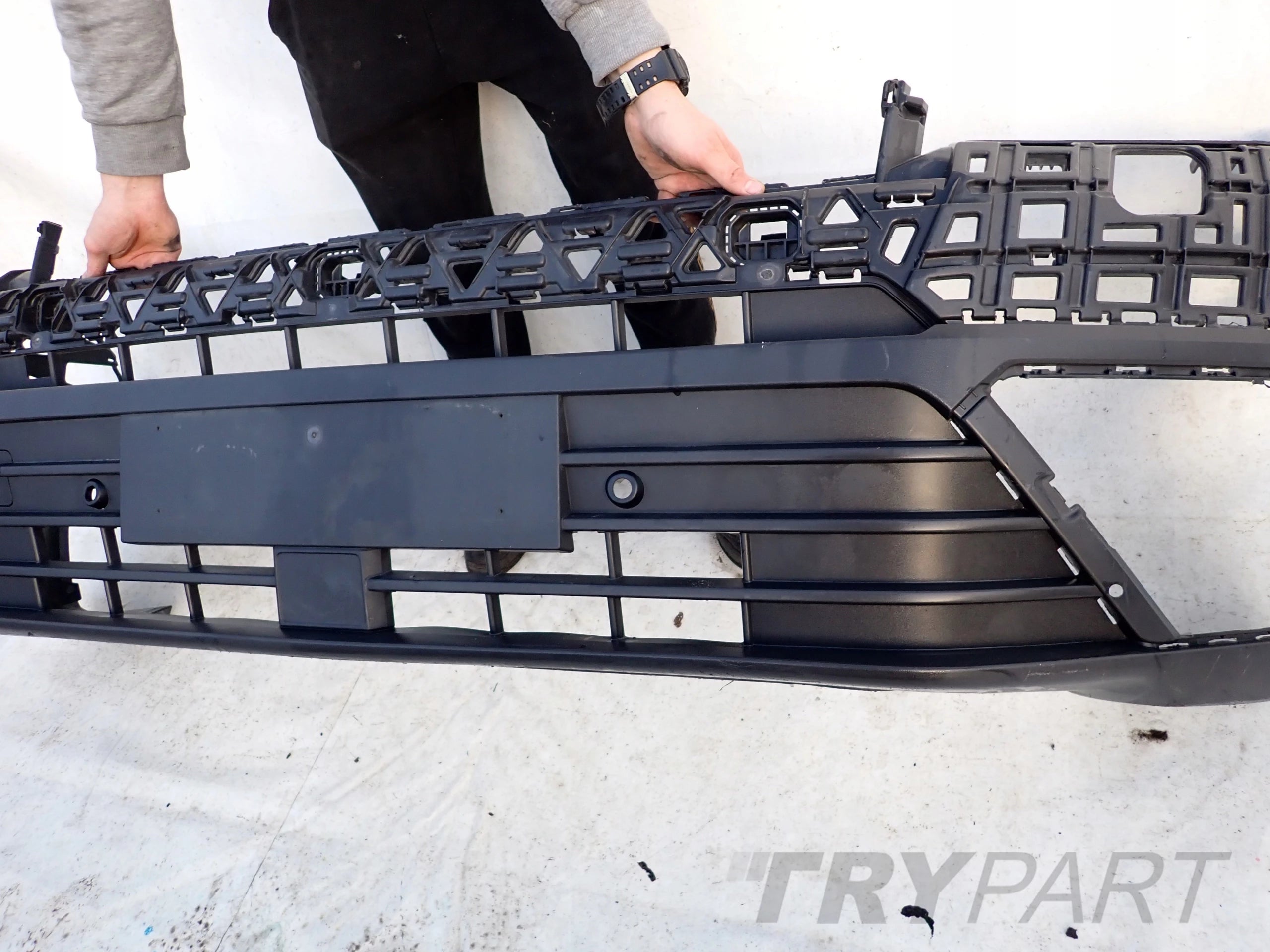 Front Bumper VW Crafter 2 II 7C0 16-