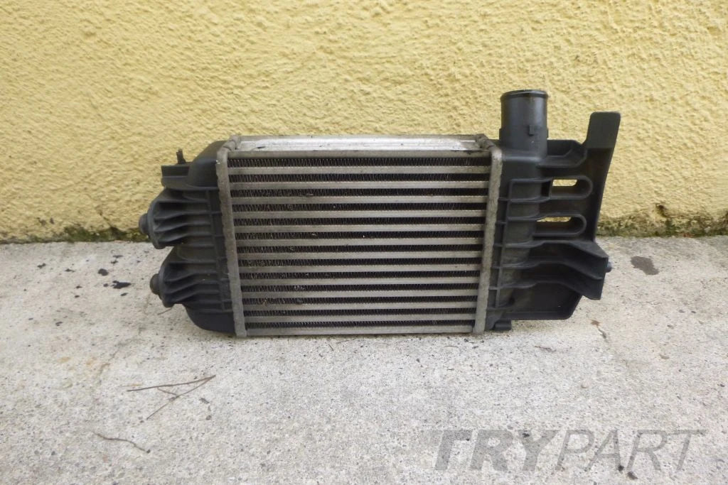 TOYOTA AURIS YARIS II COROLLA E15 INTERCOOLER