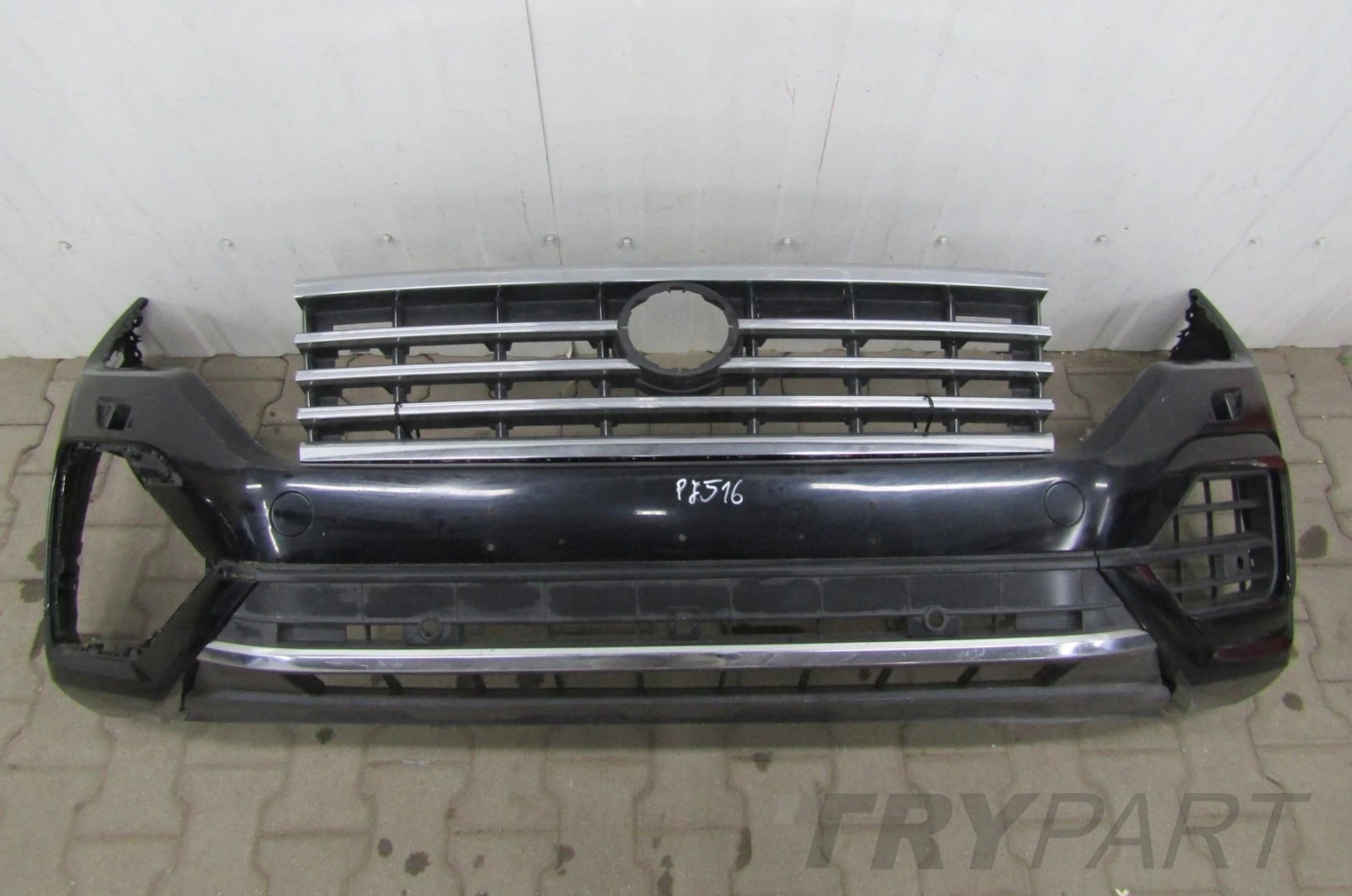 VW Touareg 3 III R-Line 760 18- Front Bumper