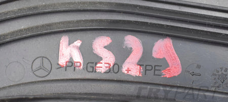 MERCEDES GLC W253 RIGHT REAR BODY GLASS OEM