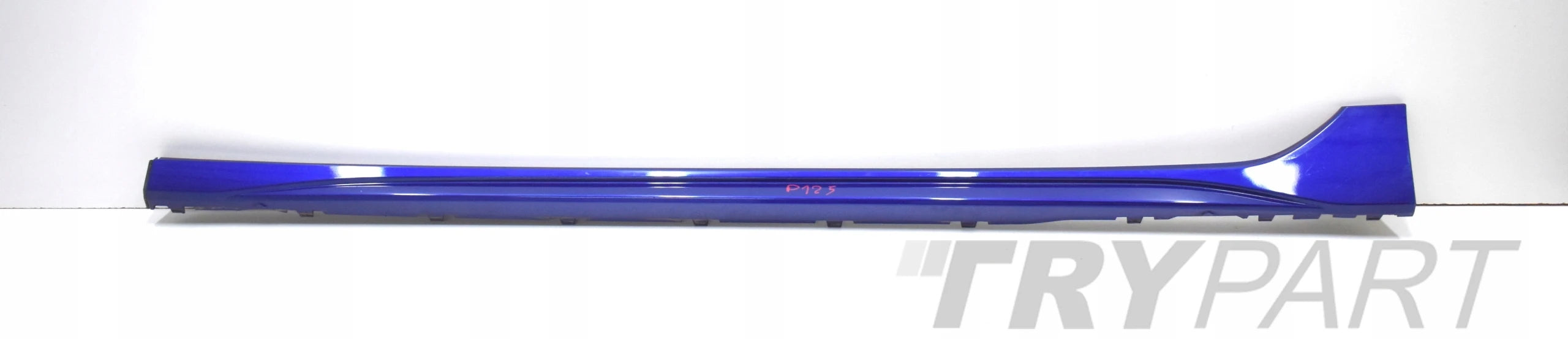 VW GOLF VIII 5H R LINE LEFT SILL STRIP ORG 5H0853855