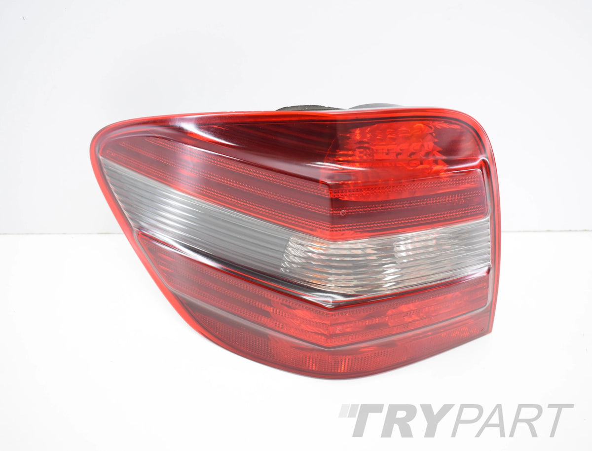 MERCEDES ML W164 LEFT REAR LIGHT EU DISASSEMBLY