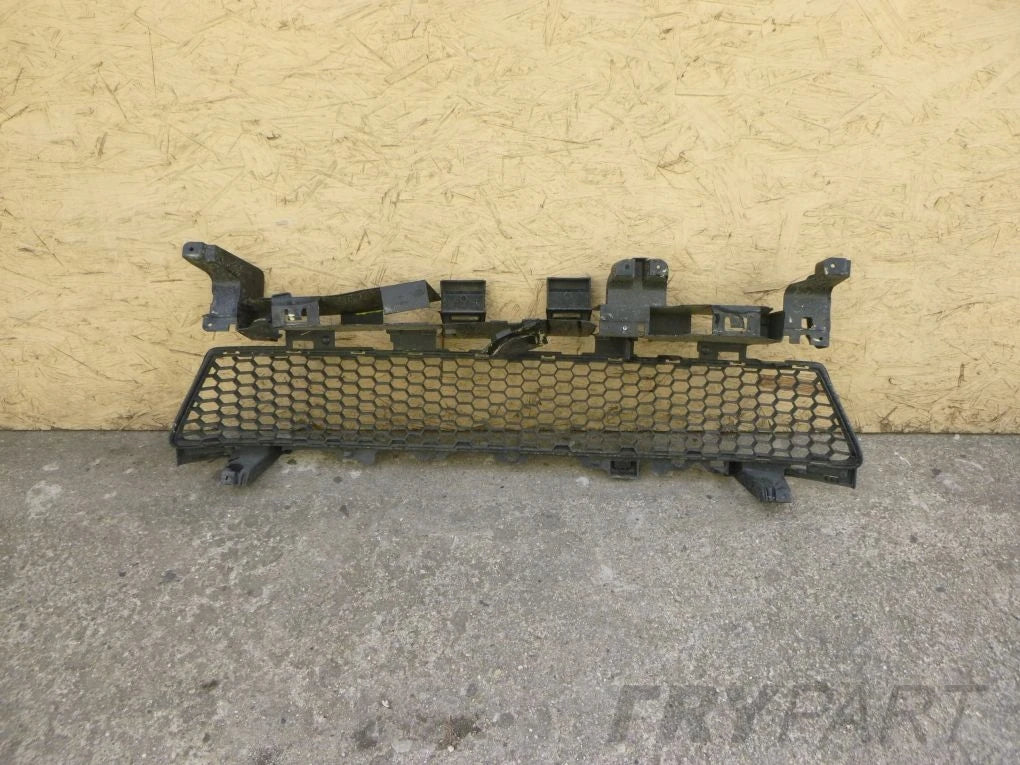 DACIA SANDERO II 2 LOGAN bumper grille