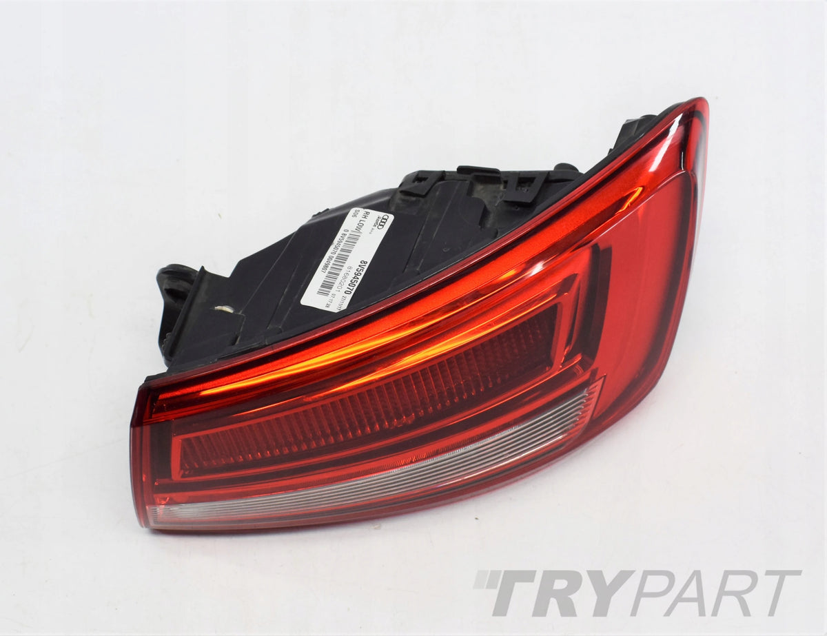 AUDI A3 8V5 RIGHT REAR LIGHT ORG EU SEDAN