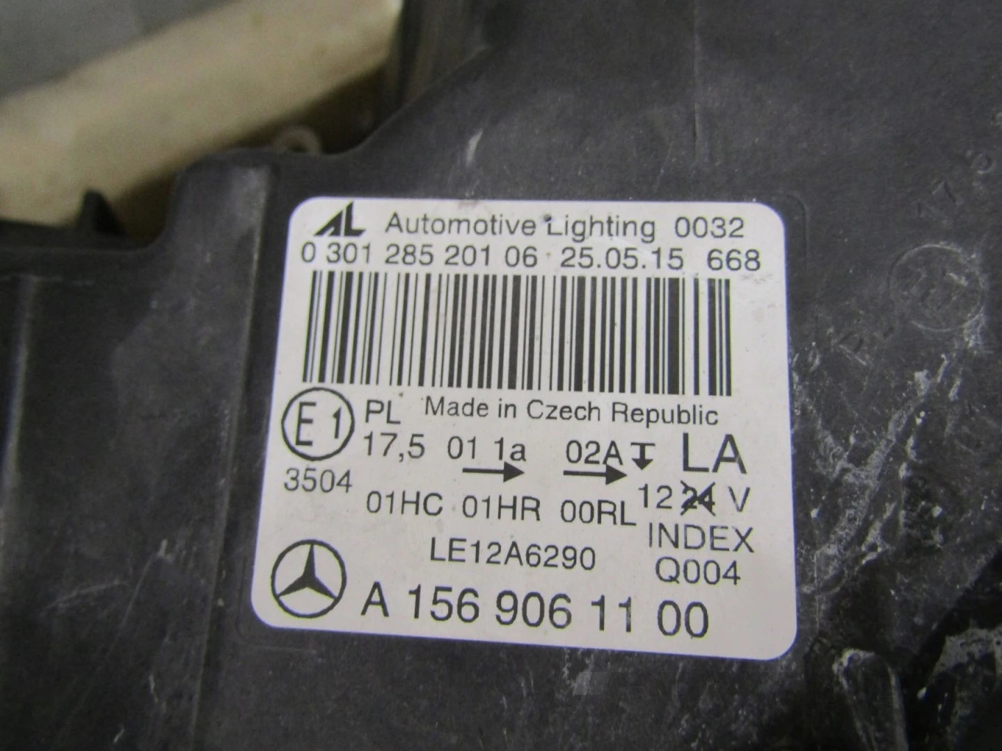 MERCEDES GLA 156 HEADLIGHT STANDARD LEFT LH 14-17 A1569061100