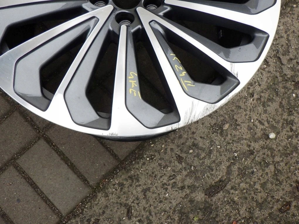 AUDI Q7 Q8 ETRON 4KE 9.5 J X 21 ET36 5x112 4KE601025 G aluminum wheel