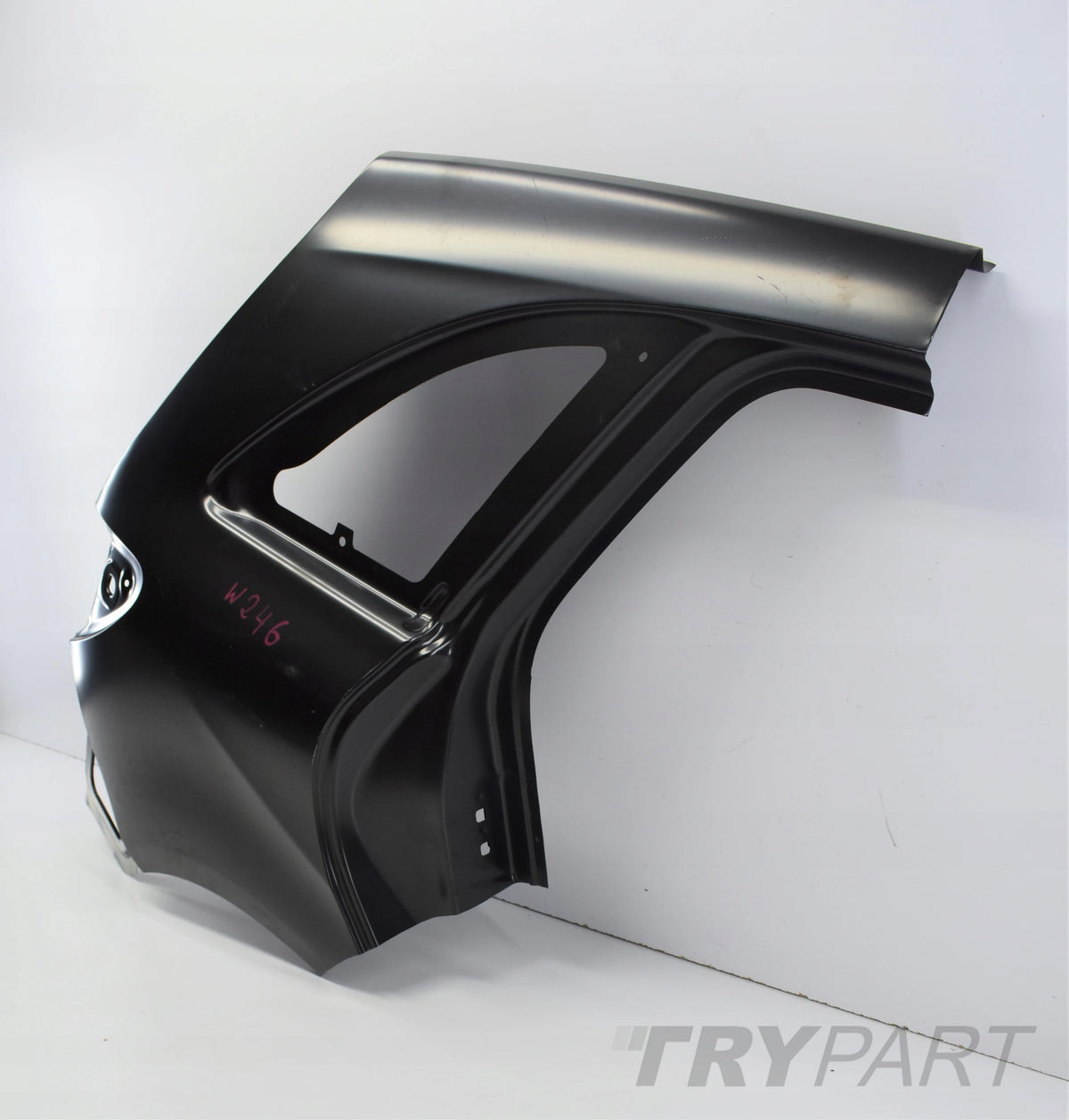 MERCEDES B KLASA W246 RIGHT REAR FENDER HOUSING
