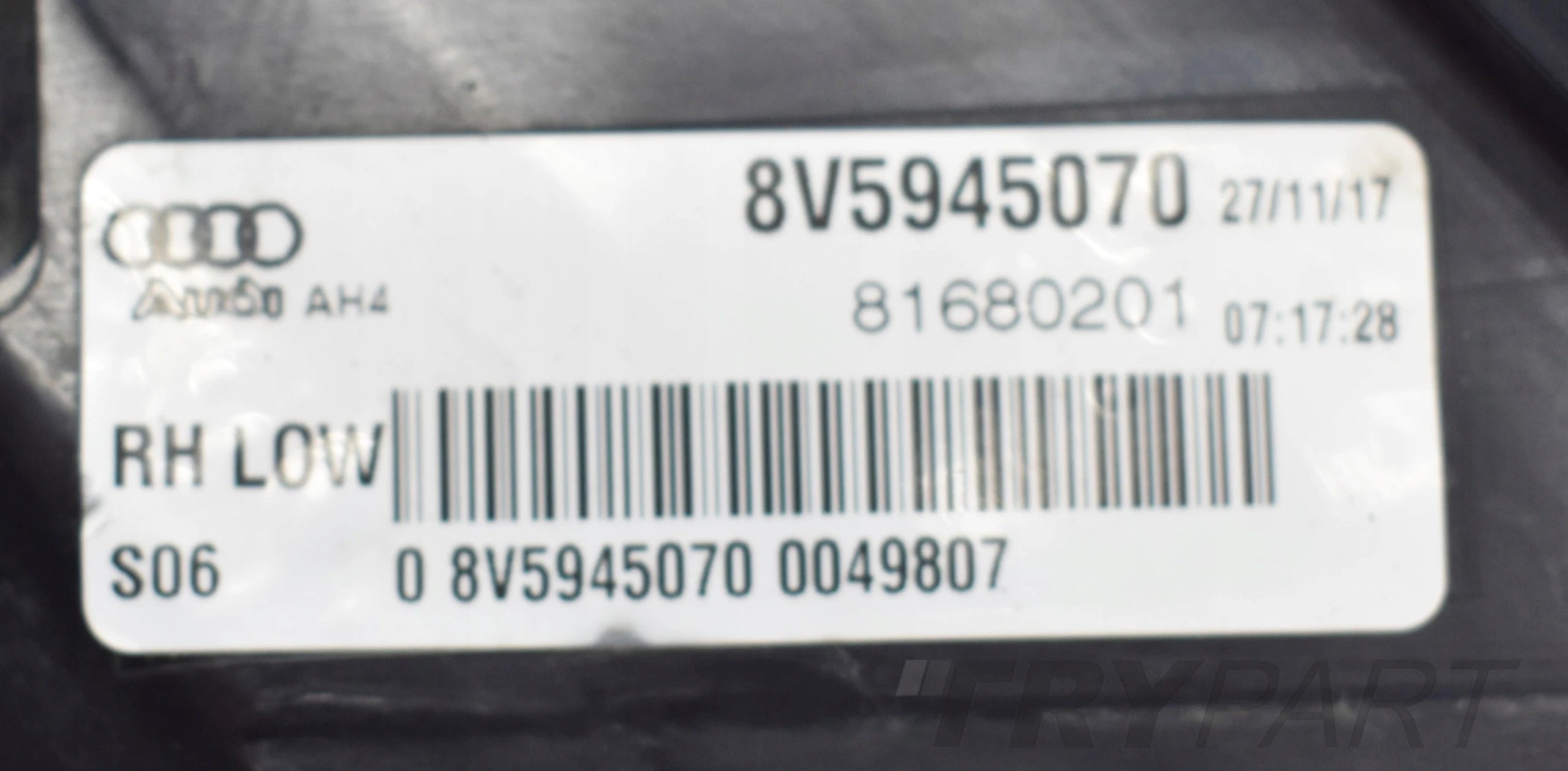 AUDI A3 8V5 RIGHT REAR LIGHT ORG EU SEDAN
