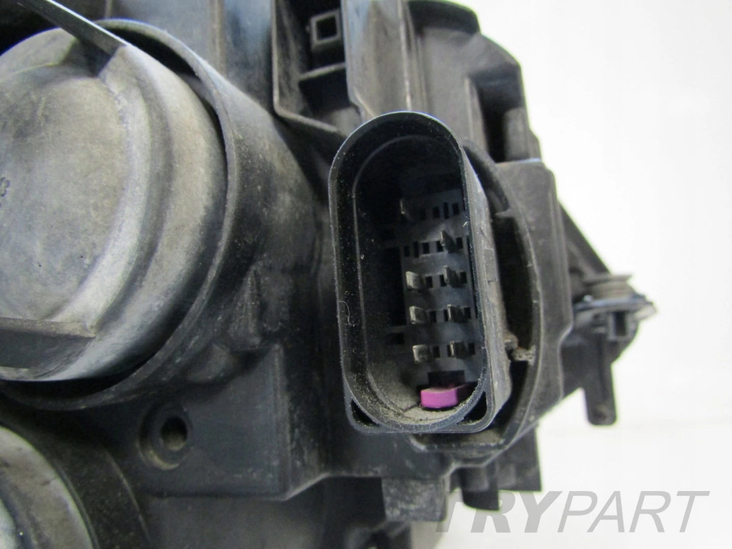 VW Touran 2 II 5TB HEADLIGHT Standard 15- LH 5TB941005A