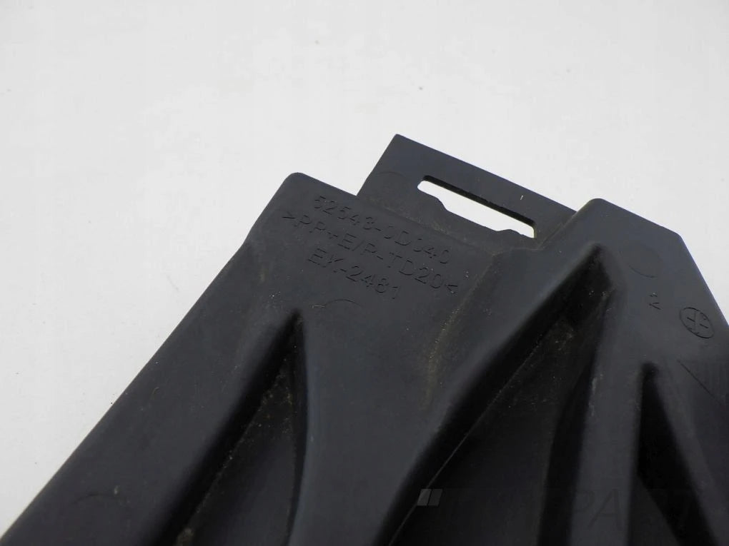 TOYOTA YARIS III FRONT BUMPER GRILLE COVER