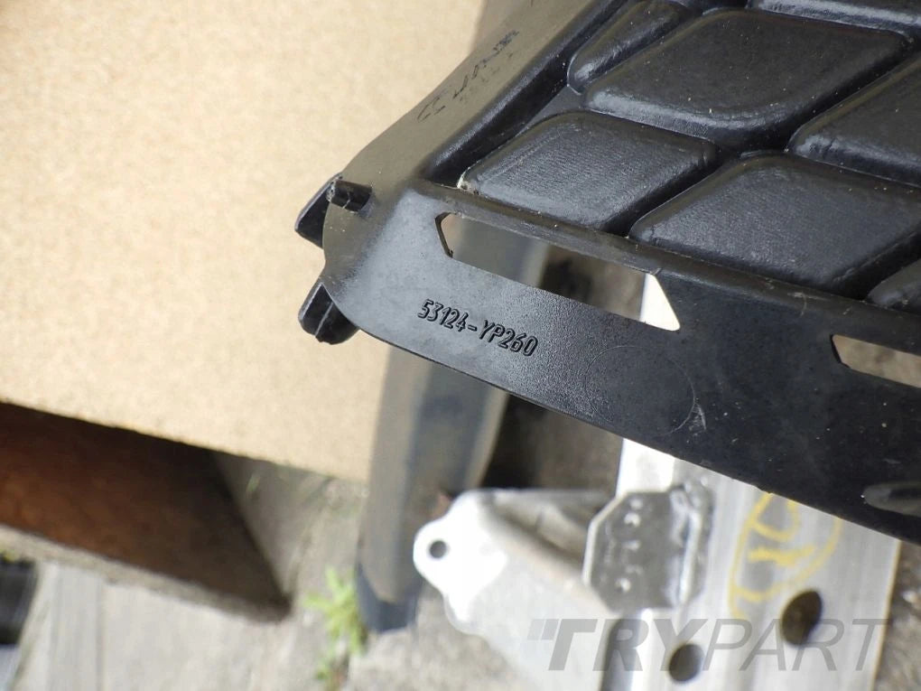 TOYOTA C-HR CHR LIFT GR 18- FRONT BUMPER GRILLE