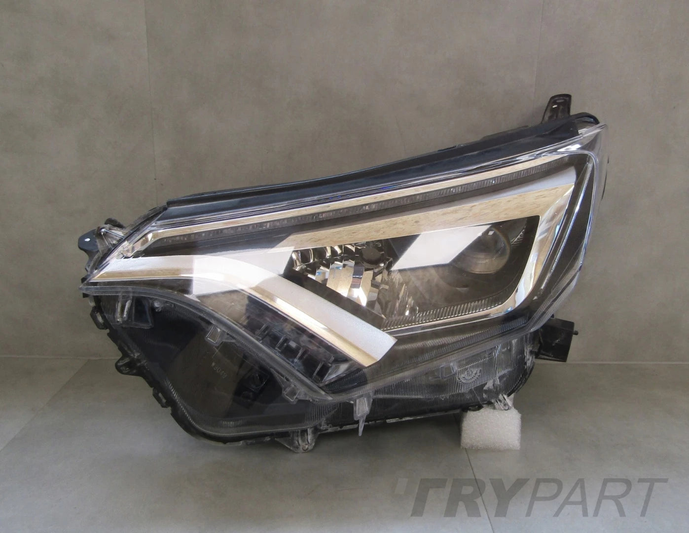 Front lamp Toyota RAV4 IV 4 Lift LED 15-18 LH