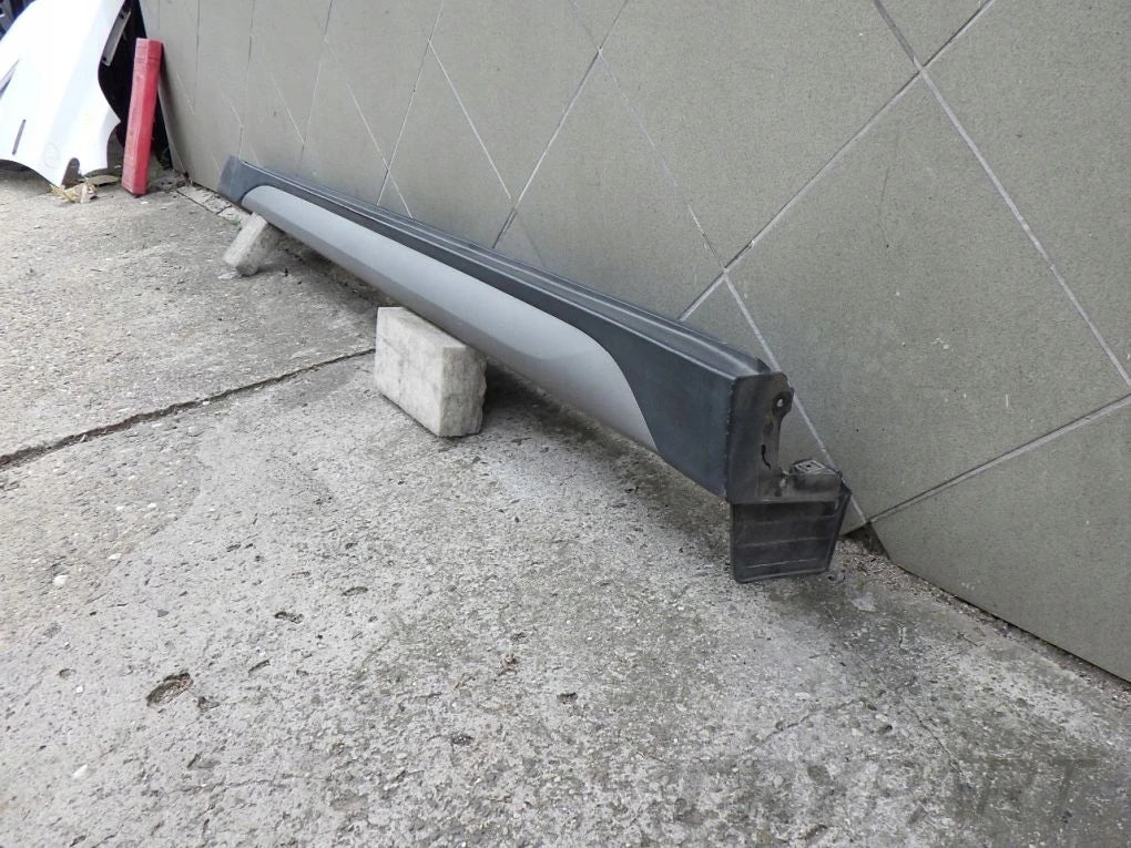 Hyundai Tucson III II 3 15- Left Sill Strip