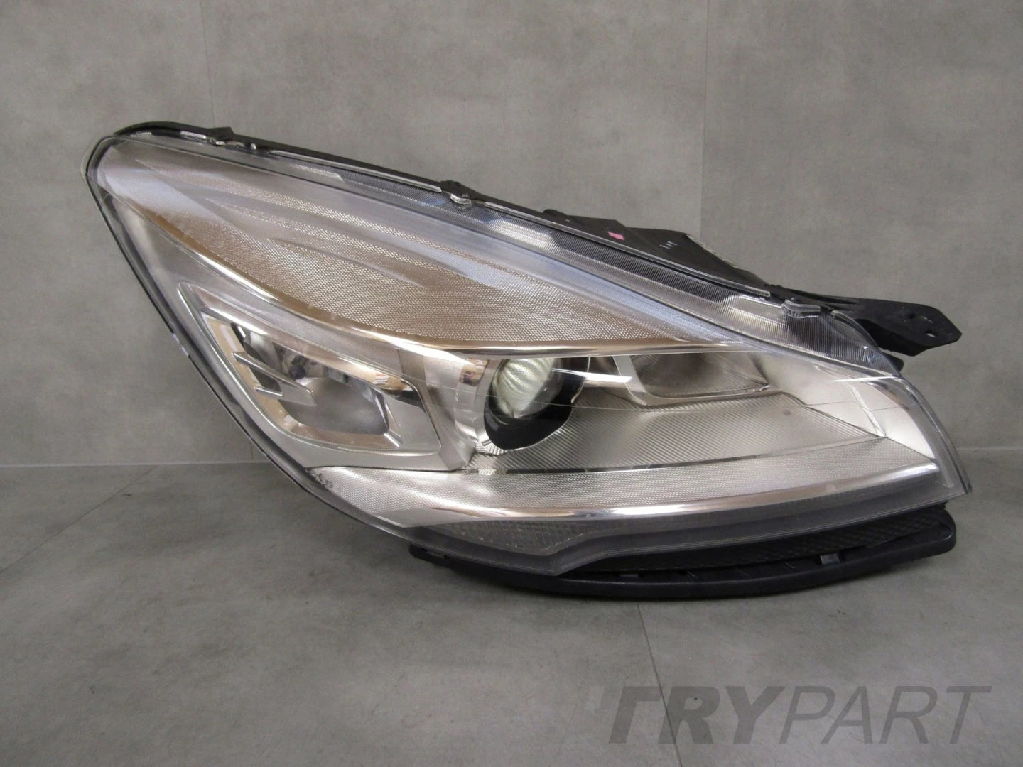 HEADLAMP FORD KUGA MK2 XENON NON-SWIVEL 13-16 RH RIGHT CV44-13D154-AH