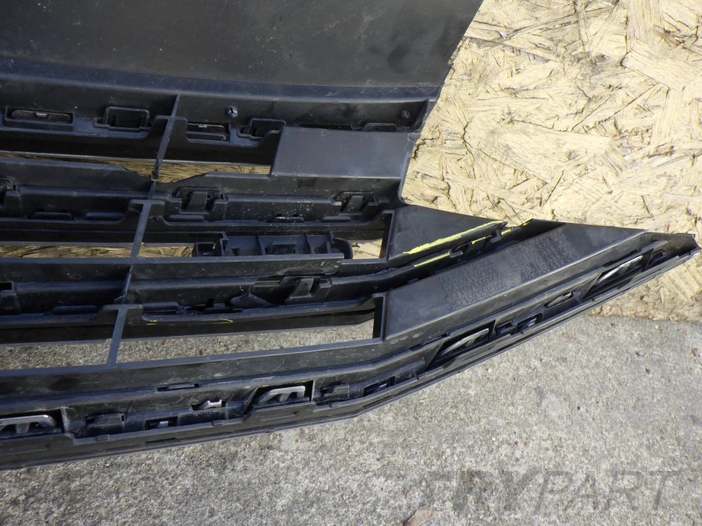 VW PASSAT B8 GTE LIFT 2019- grille insert