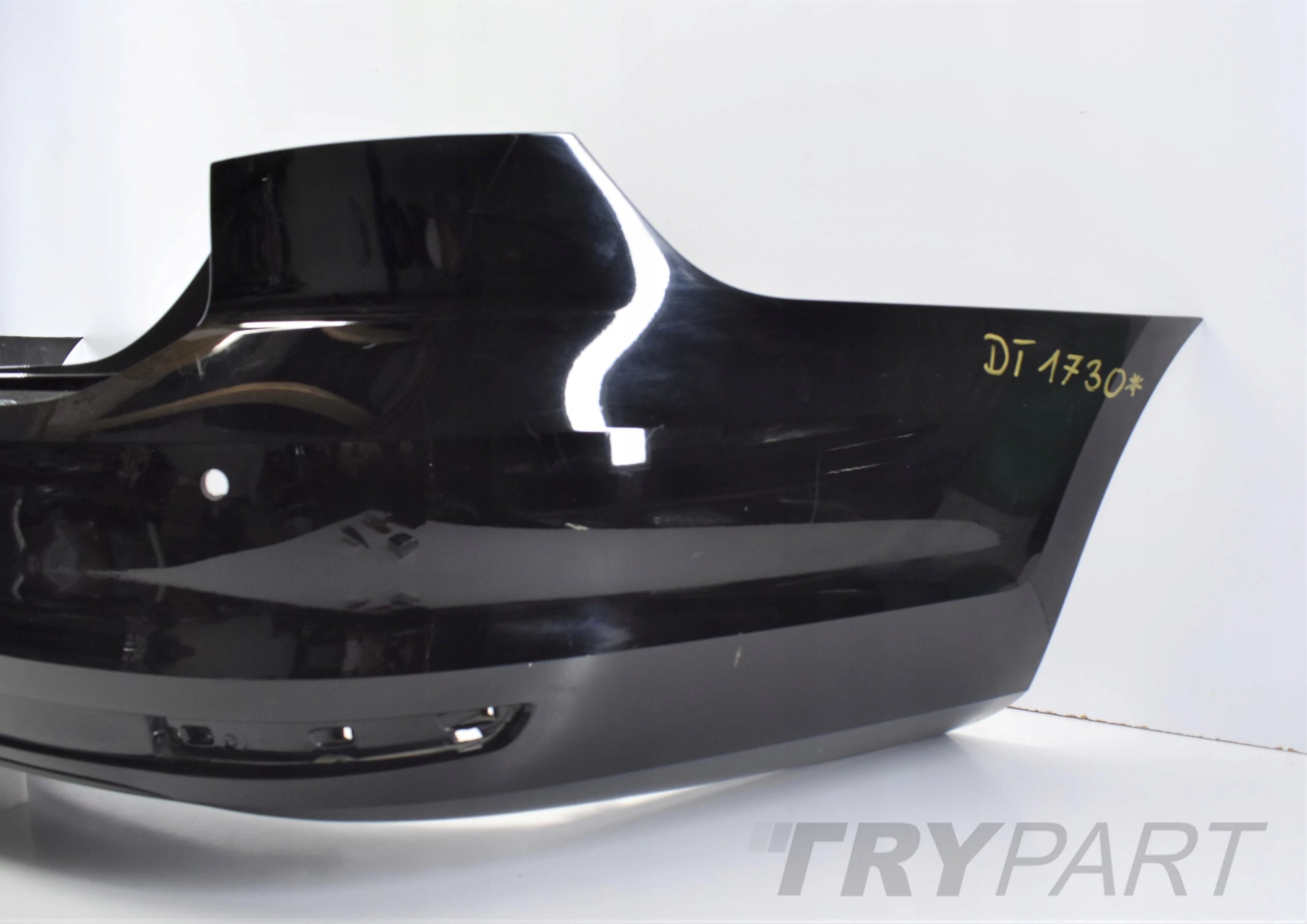 VW JETTA 5C6 LIFT REAR BUMPER ORIGINAL NICE + BOTTOM