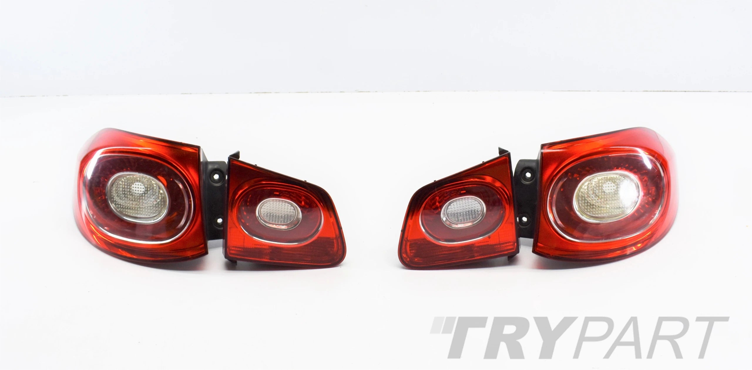 VW TIGUAN 5N0 RIGHT REAR TAIL LIGHT EU ORG