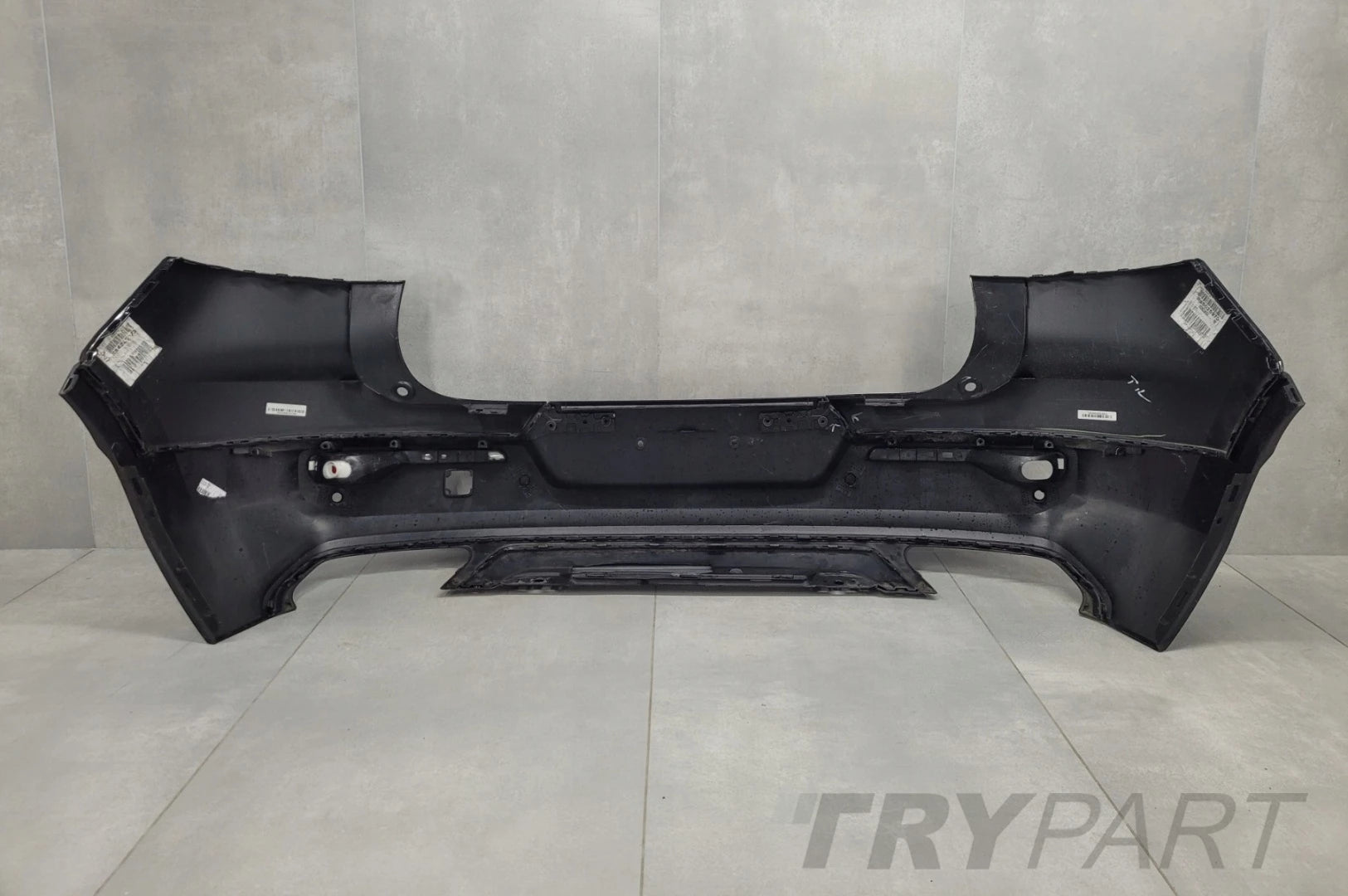 Rear Bumper Volvo XC40 XC 40 R-Design 17-
