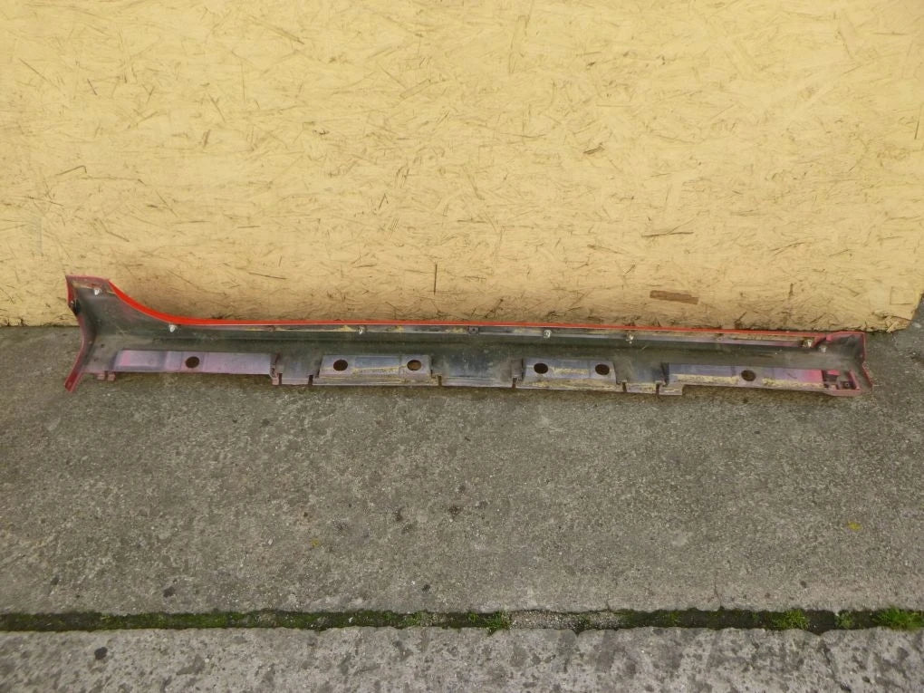 TOYOTA YARIS IV 4 20- left sill trim
