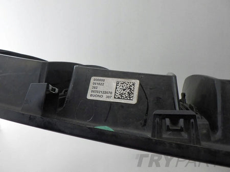 MASERATI GRECALE 670170829 Front Grill