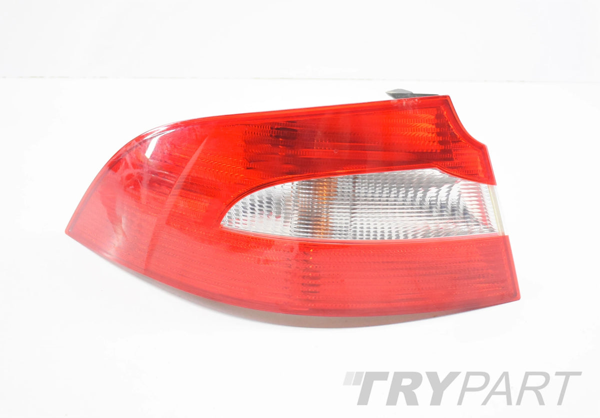 SKODA SUPERB II 3T5 LEFT REAR LIGHT ORG SEDAN