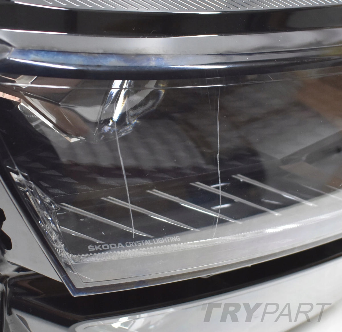 SKODA KAROQ 57B LIFT HEADLIGHT RIGHT FRONT CRYSTAL ORG EU 57B941036