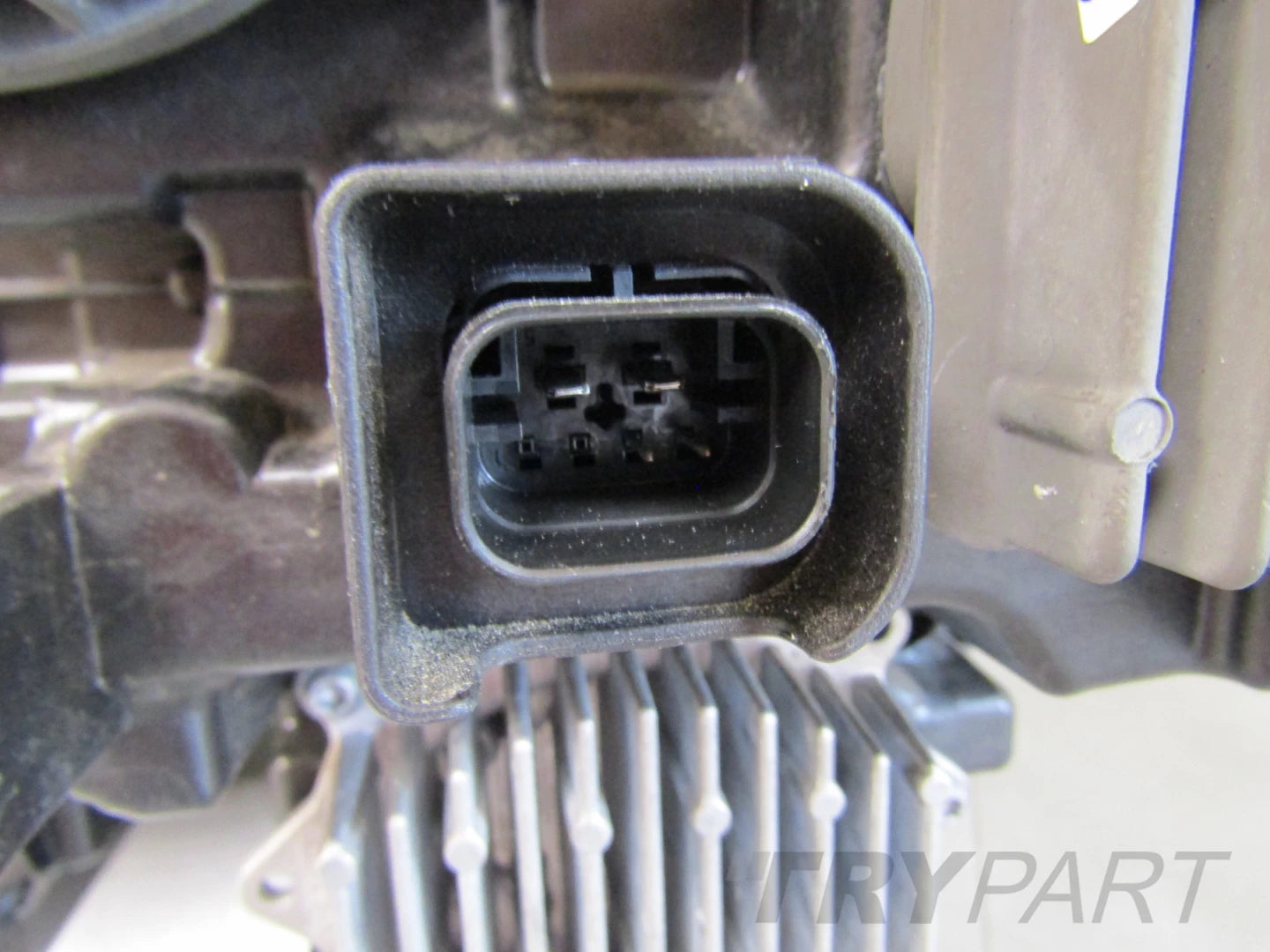 BMW IX I20 LASER 21- RH 5A3CEA2 Headlight