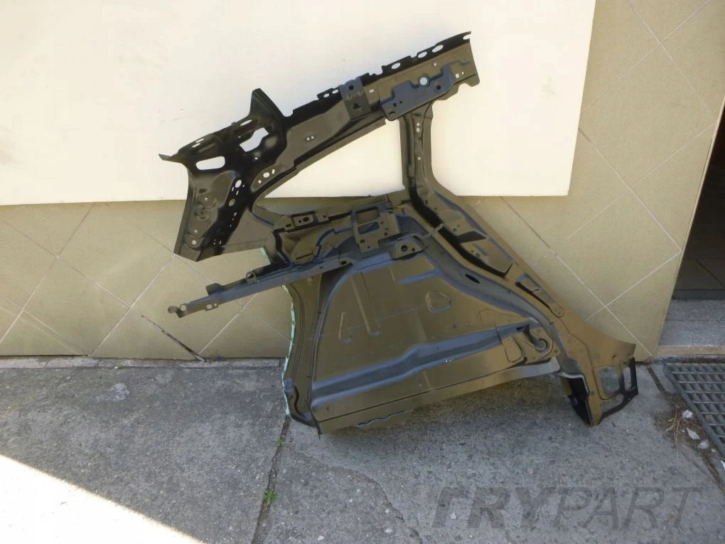 FORD FOCUS MK4 KOMBI 18- Rear left fender
