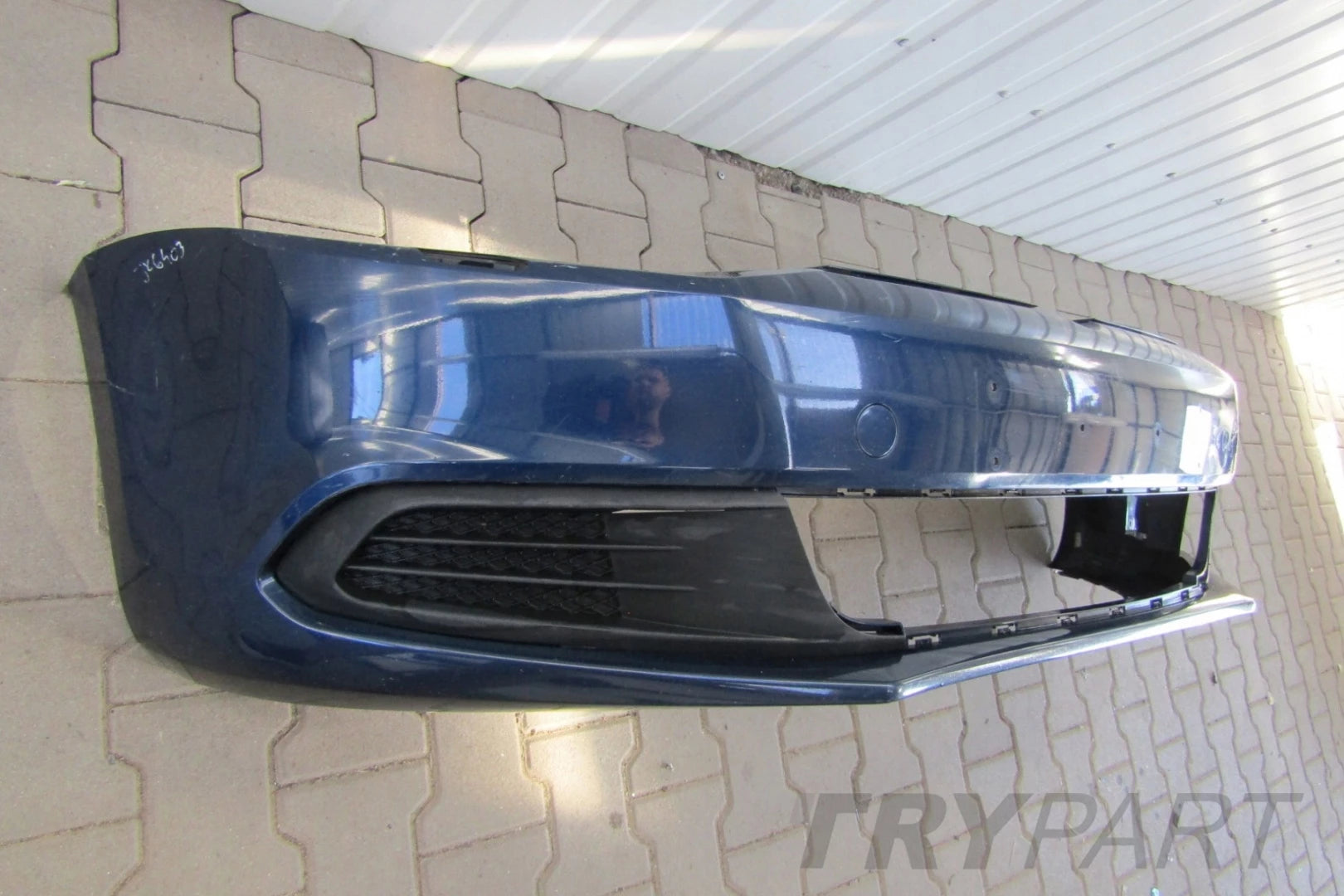 Front Bumper VW Jetta 6 VI 5C6 10-14