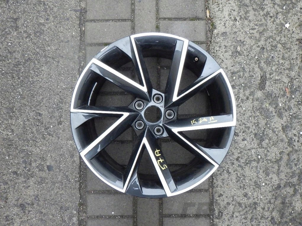 SKODA KAROQ 57A 5x112 8J x 19 H2 ET45 57A601025R aluminum rim